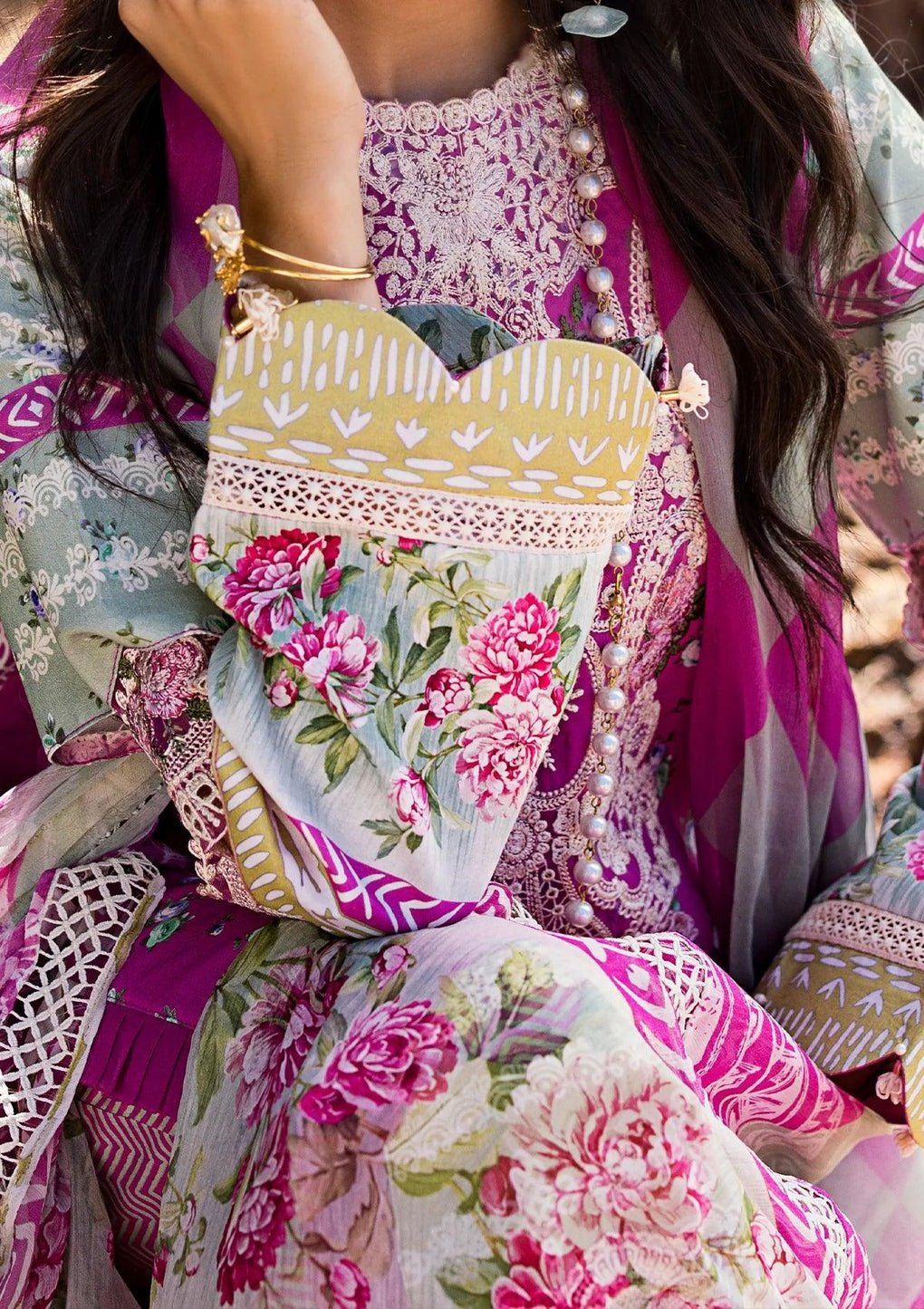 Embroidered Lawn 3 Piece Stitched Suit