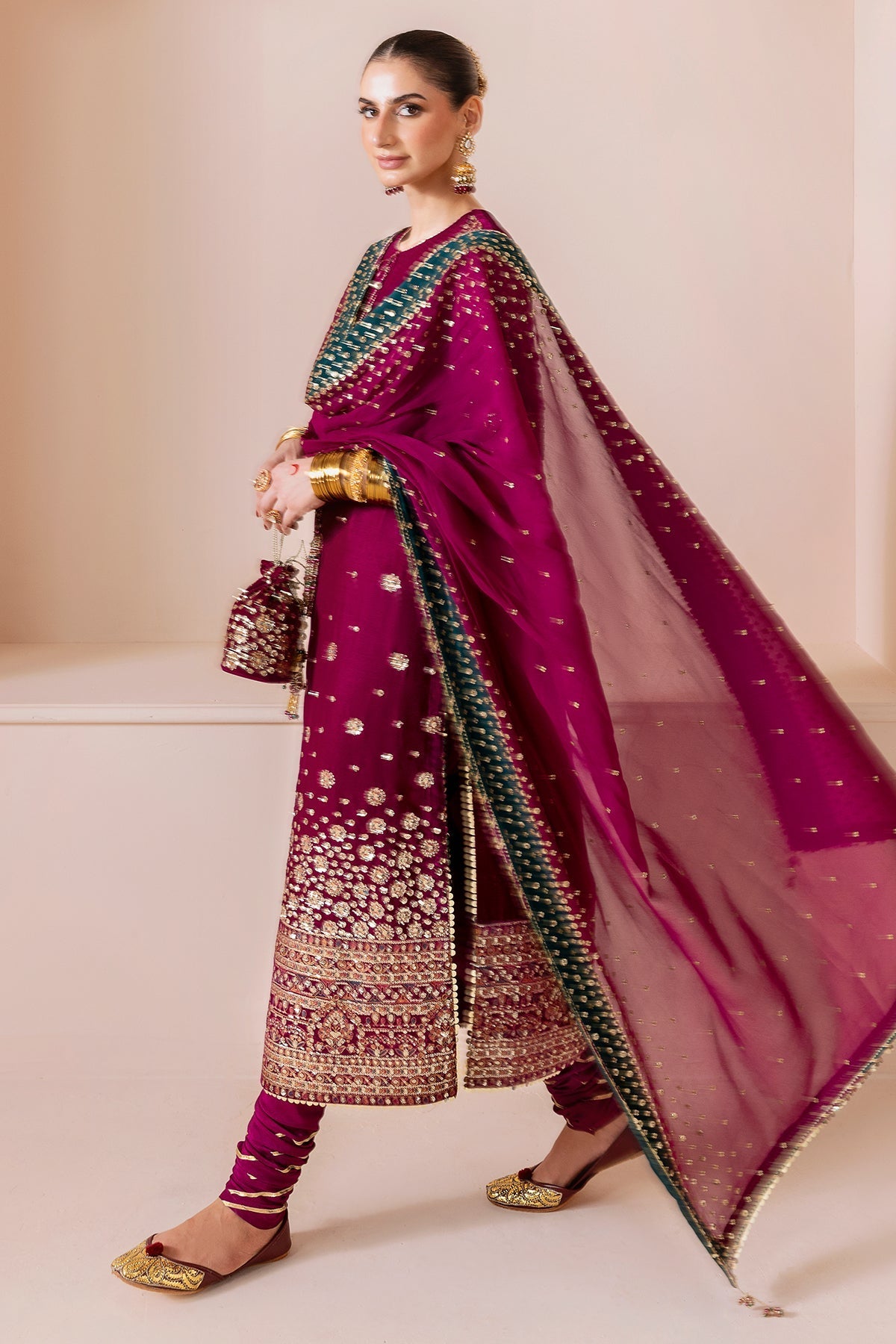 03-Piece Plain Velvet Embroidered Suit With Chiffon Dupatta