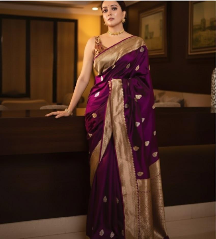 Banarasi Silk Saree With Unstitched Blouse For Women