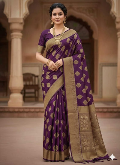 Exquisite Jacquard Silk Saree with Grand Pallu (Unstitched)