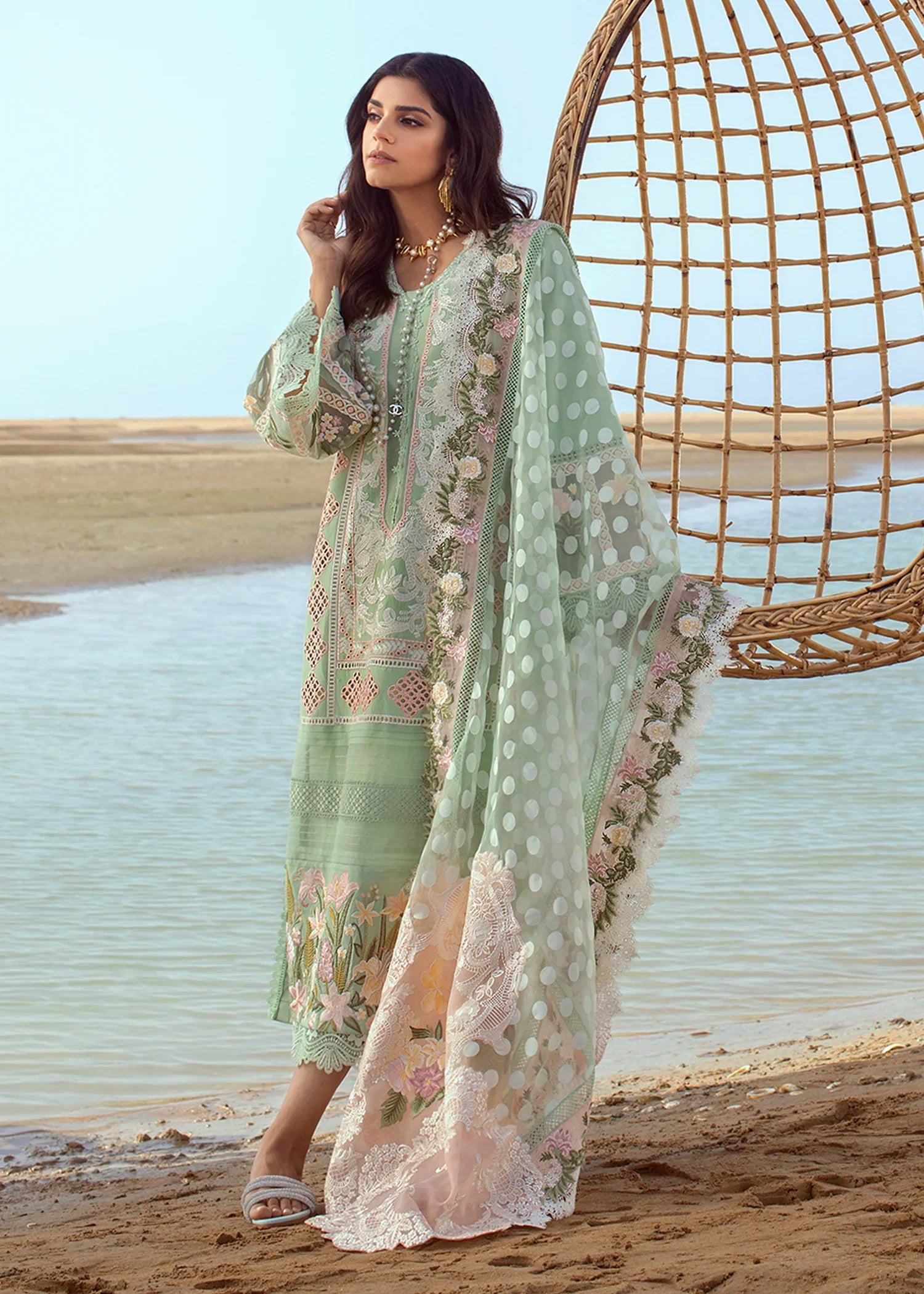 Crimson Embroidered Cotton Lawn 3Pc Suit Serendipity