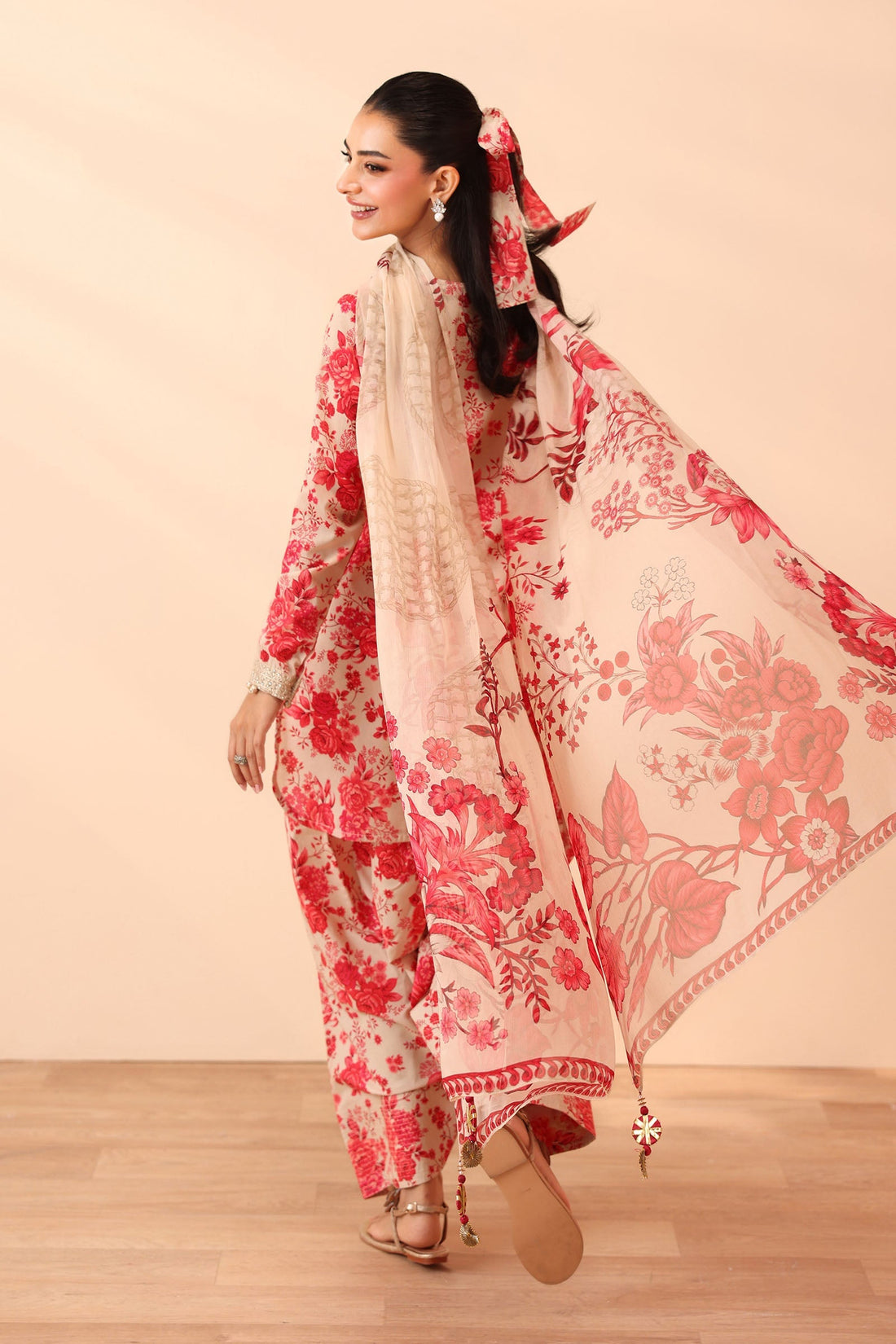 3 Piece Stitched Lawn & Chiffon Suit - Ready to Wear