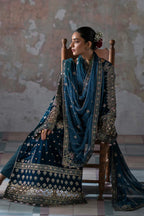 03-PIECE VELVET SUIT Dressing Desingner