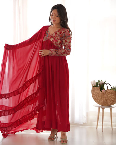 Pink Colour Georgette Gown Set