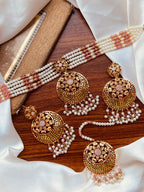 Stunning Choker Set