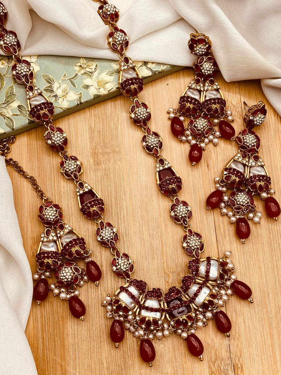Elegant Long Mala Necklace Set with Mother of Pearl
