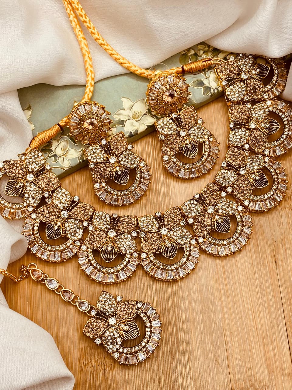 Elegant Turkish Necklace Set