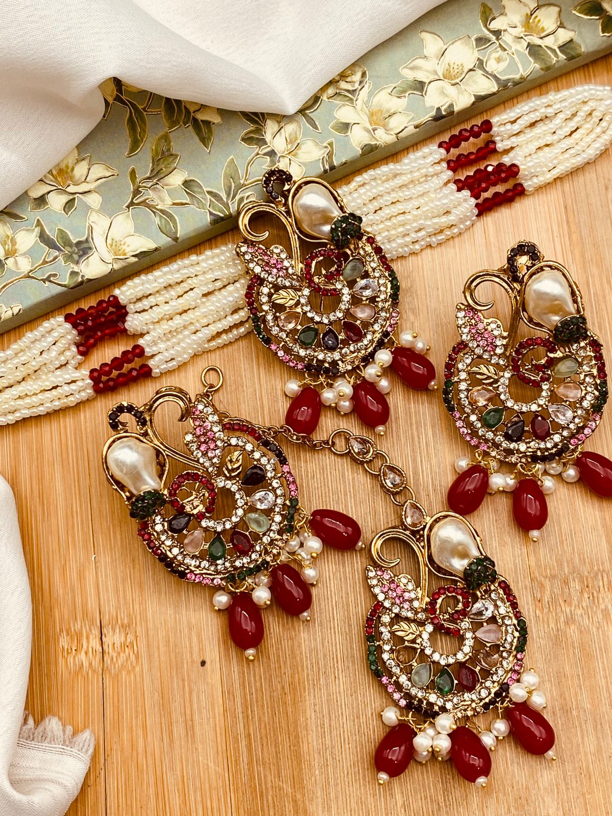 Elegant Turkish Pearl Choker Set
