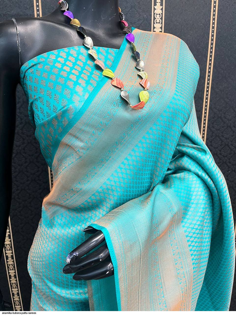 Elegant Jacquard Weave Saree for Women (Unstitched)